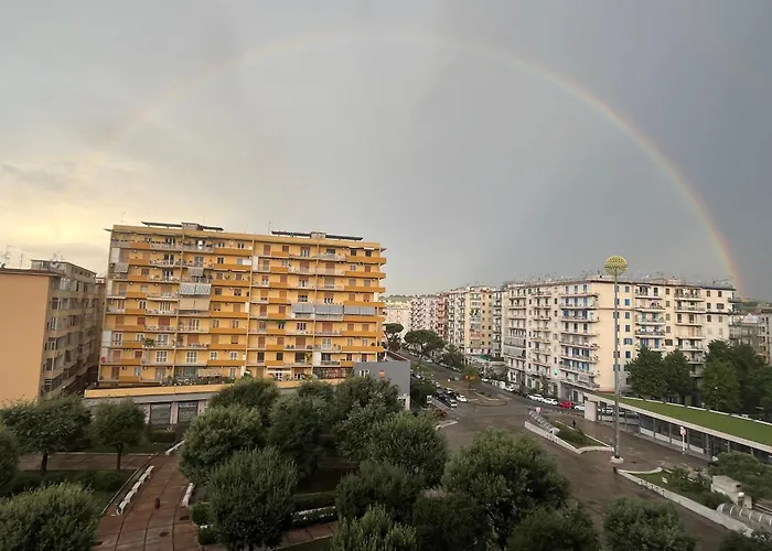 Goodangel House * Neapol