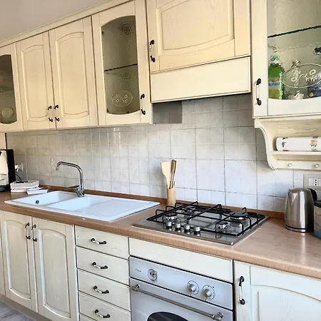 Apartman Goodangel House *